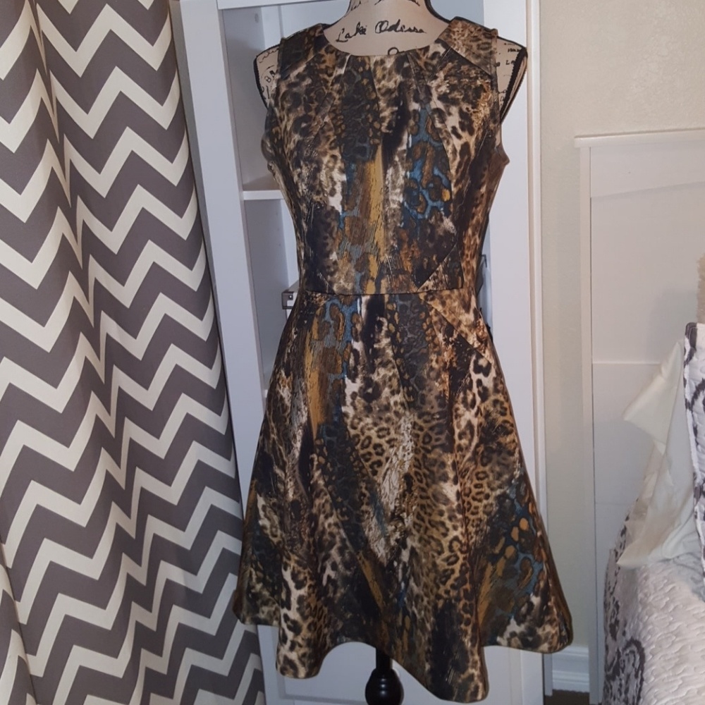 Office Siren Leopard Print Dress